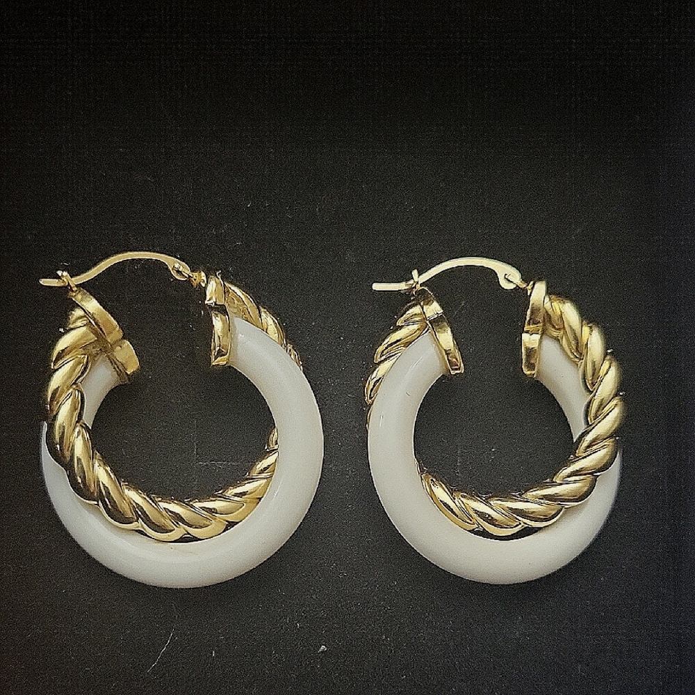 WHITE AGATE 14KGE HOOPS QVC NWOT